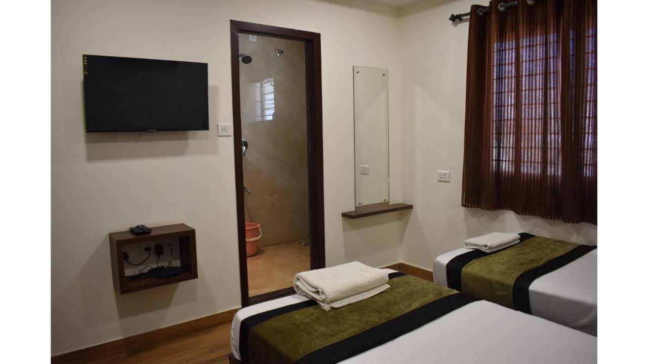 Symphony Suites Bangalore Exterior photo