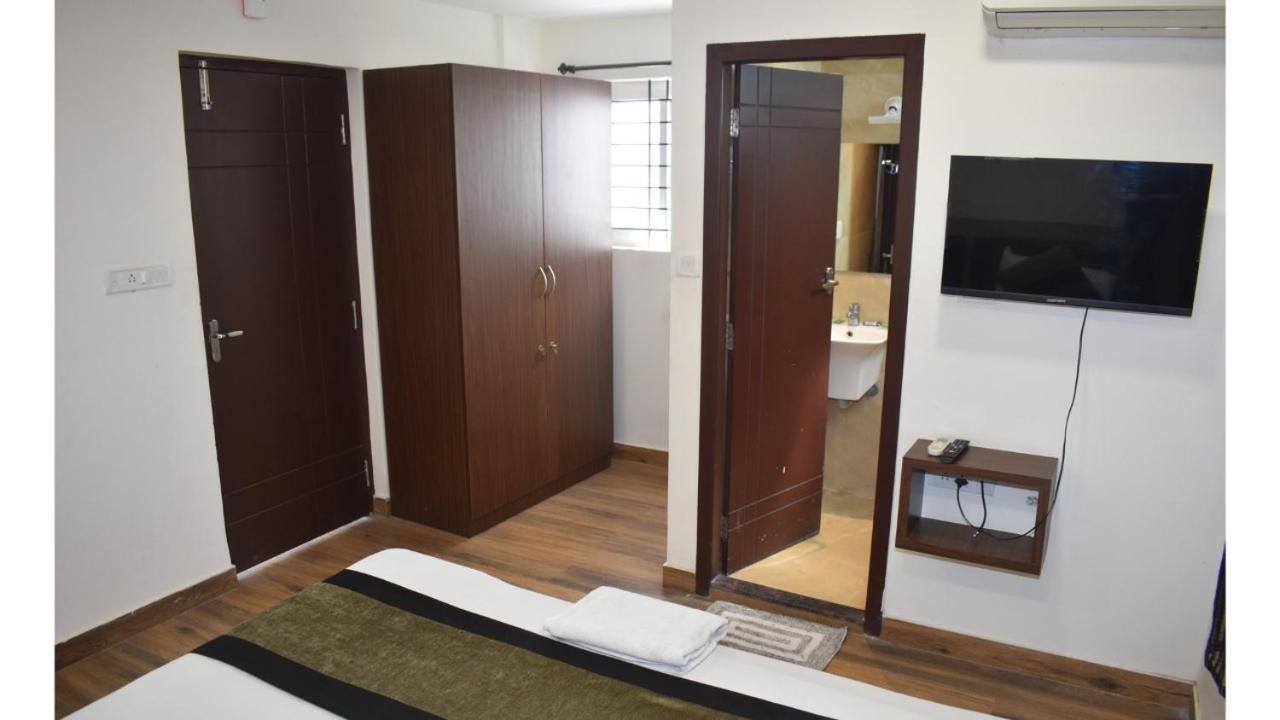 Symphony Suites Bangalore Exterior photo